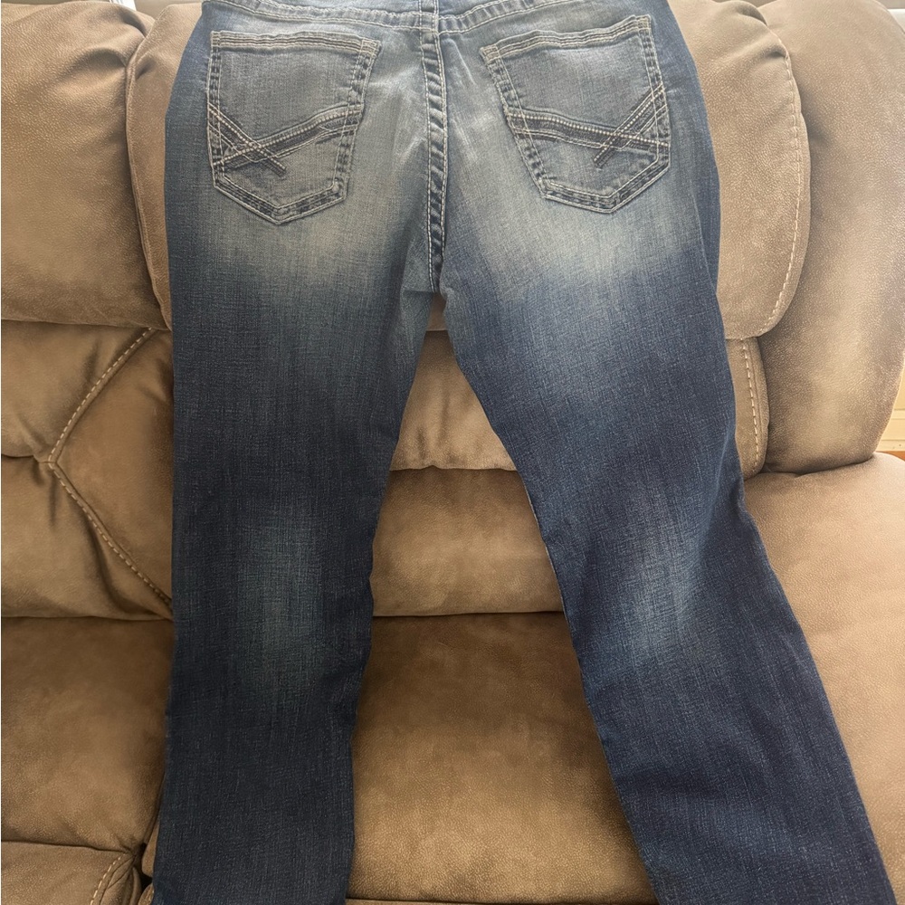 Buckle Men's Tyler Faded Bootcut Jeans